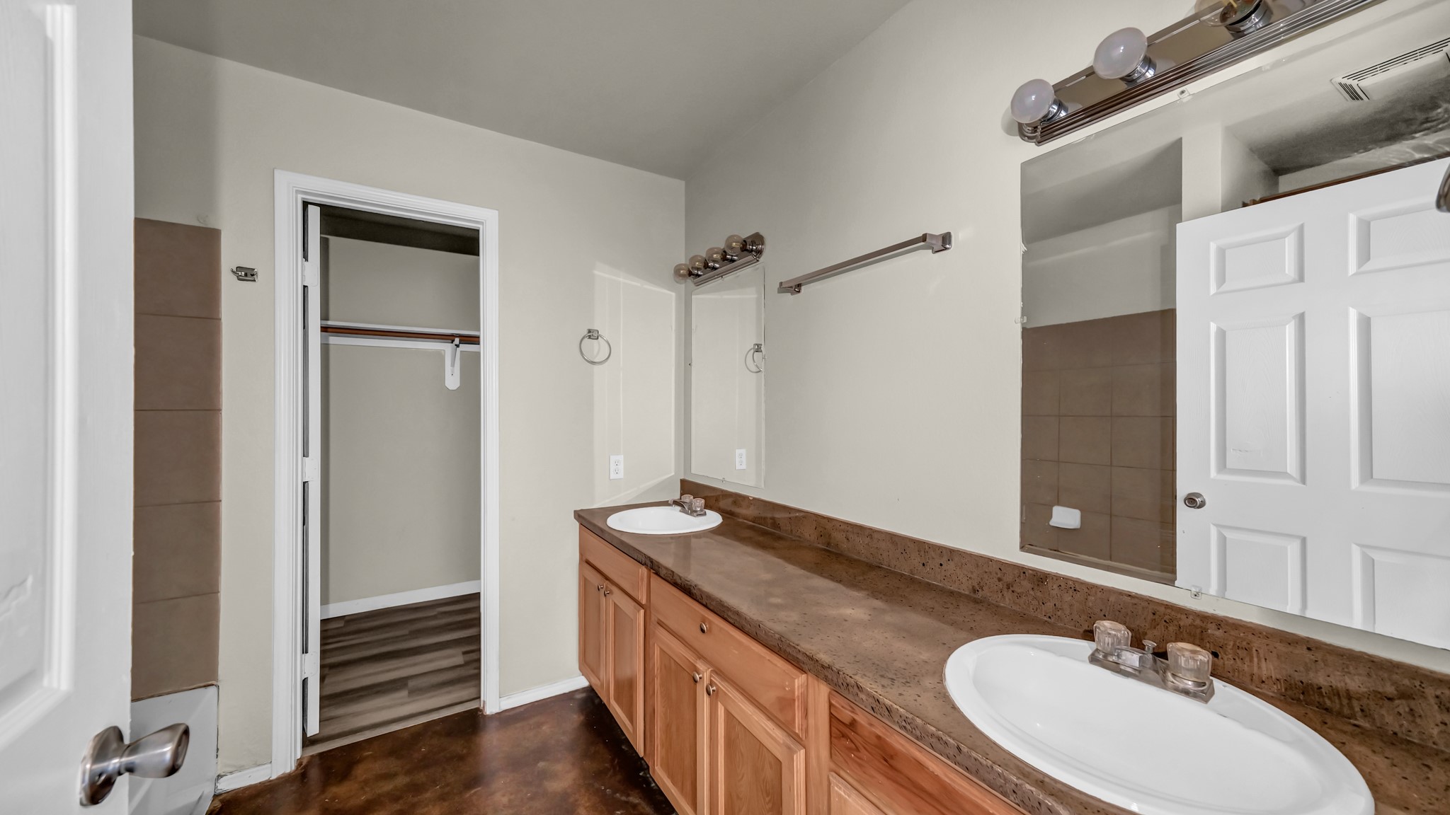 141 Lindas Creek Lane Weatherford TX 76088