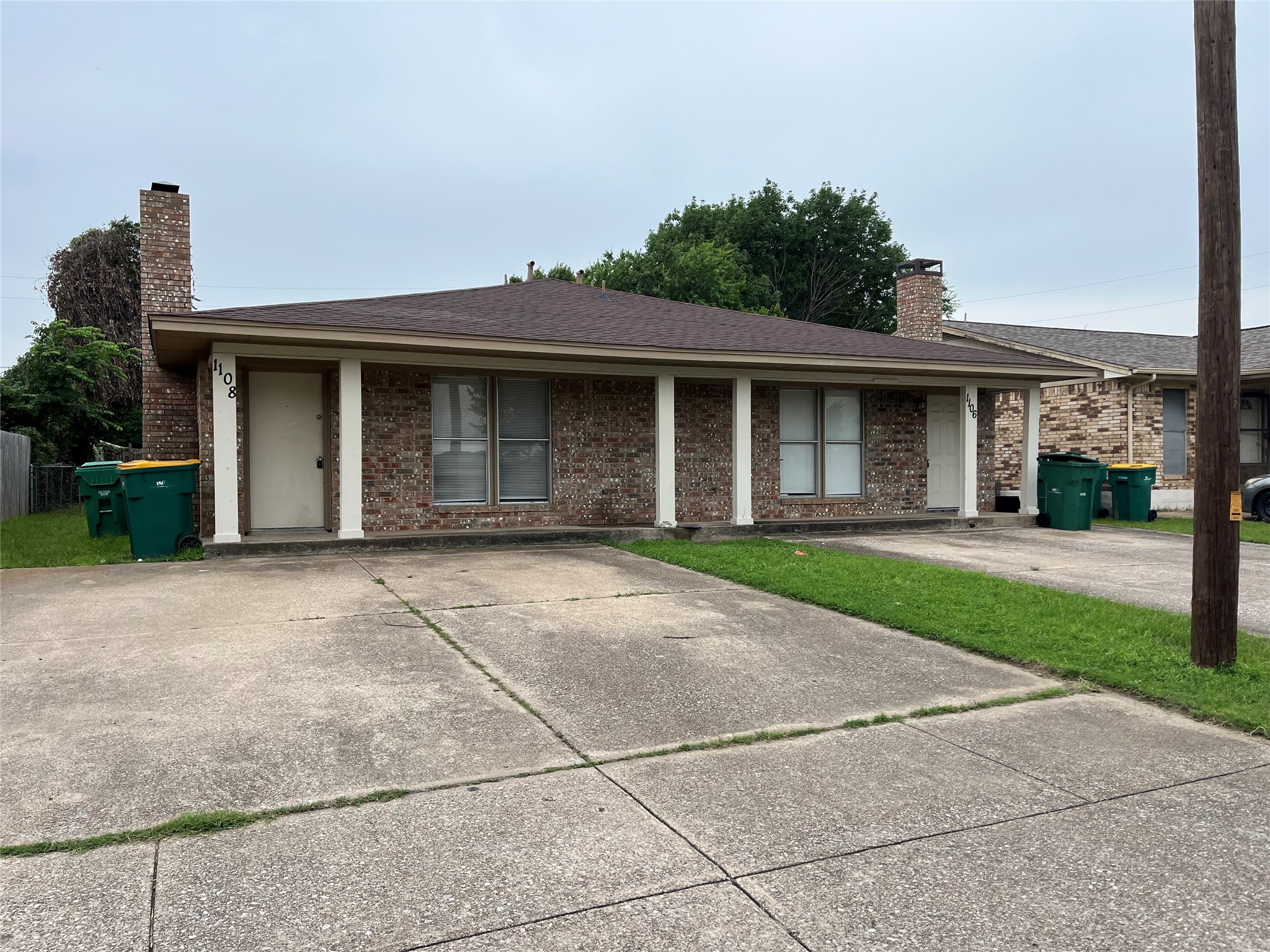 1106 S Clark Road Cedar Hill TX 75104