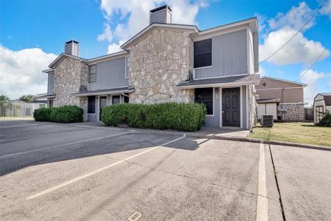 1403 Courtney Place Cleburne TX 76033