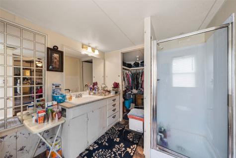 112 Woodlake Lane Axtell TX 76624
