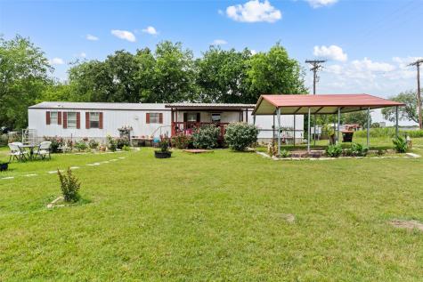 112 Woodlake Lane Axtell TX 76624