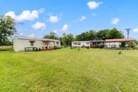 112 Woodlake Lane Axtell TX 76624