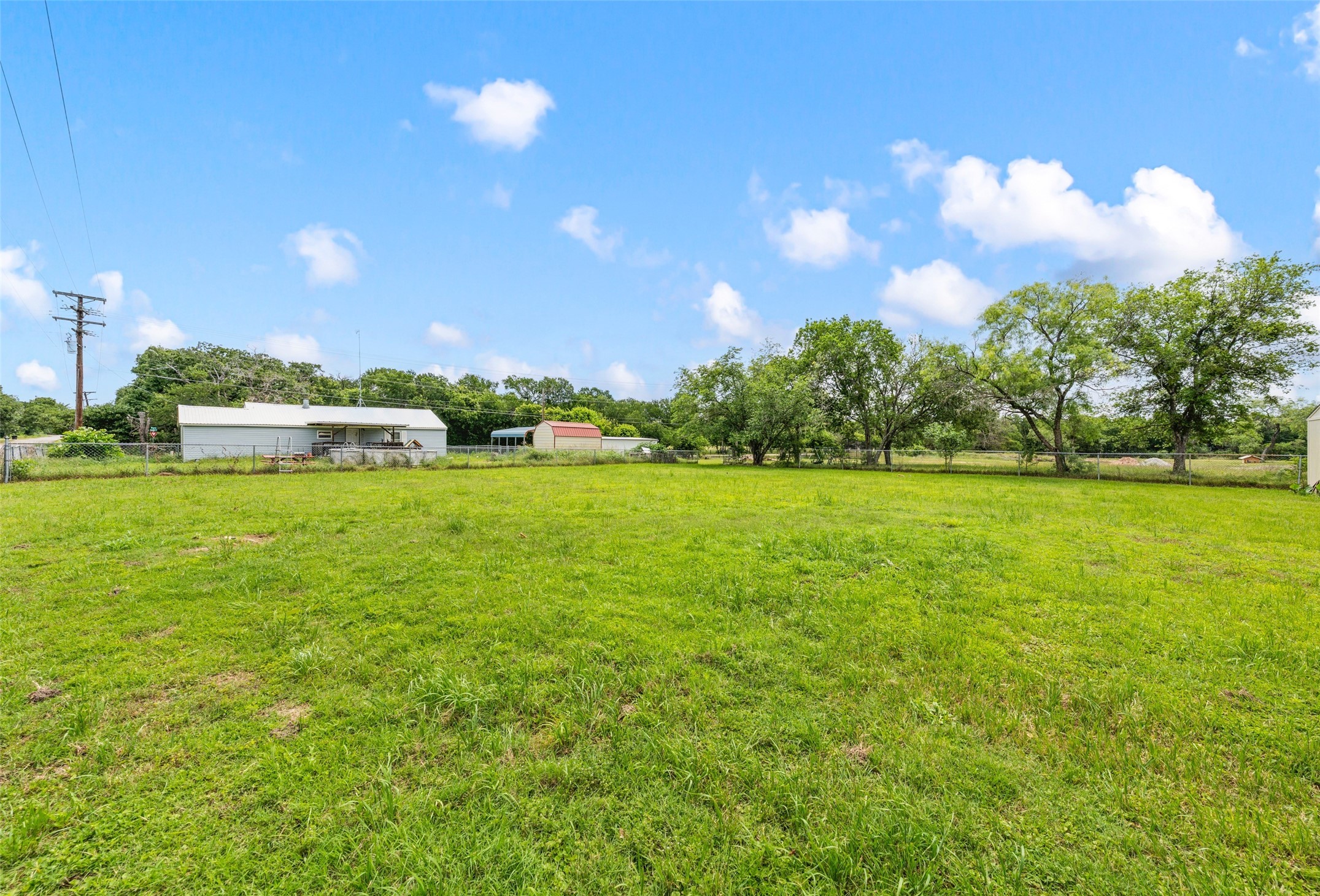 112 Woodlake Lane Axtell TX 76624