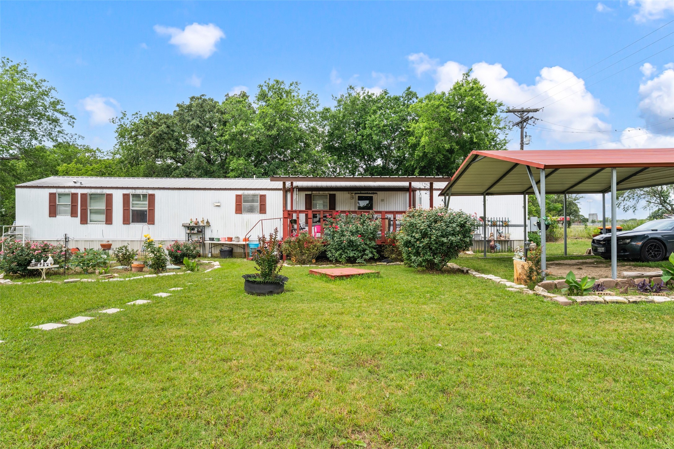112 Woodlake Lane Axtell TX 76624