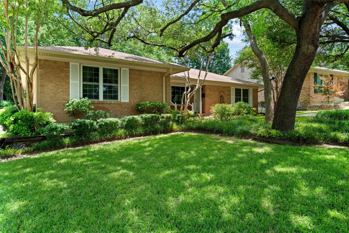 7020 Kingsbury Drive Dallas TX 75231