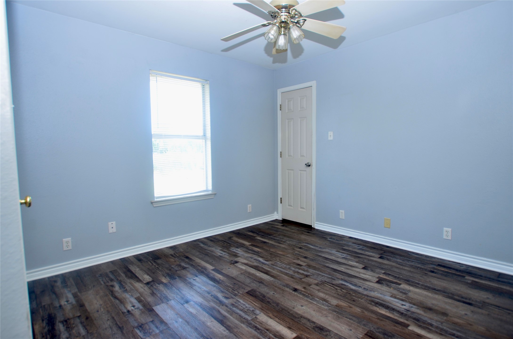 105 Bryant Street Pottsboro TX 75076