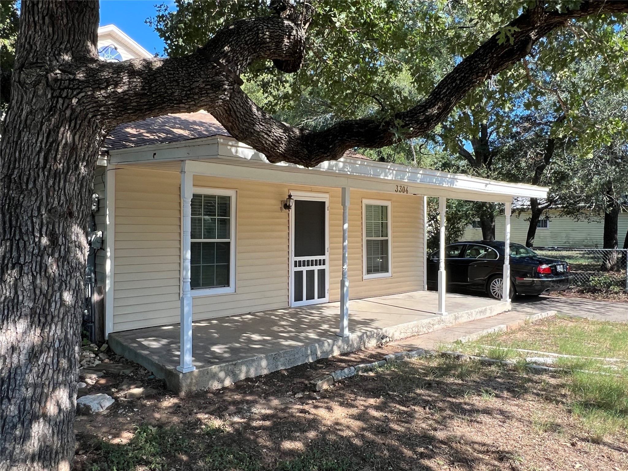 3304 Huron Trail Lake Worth TX 76135