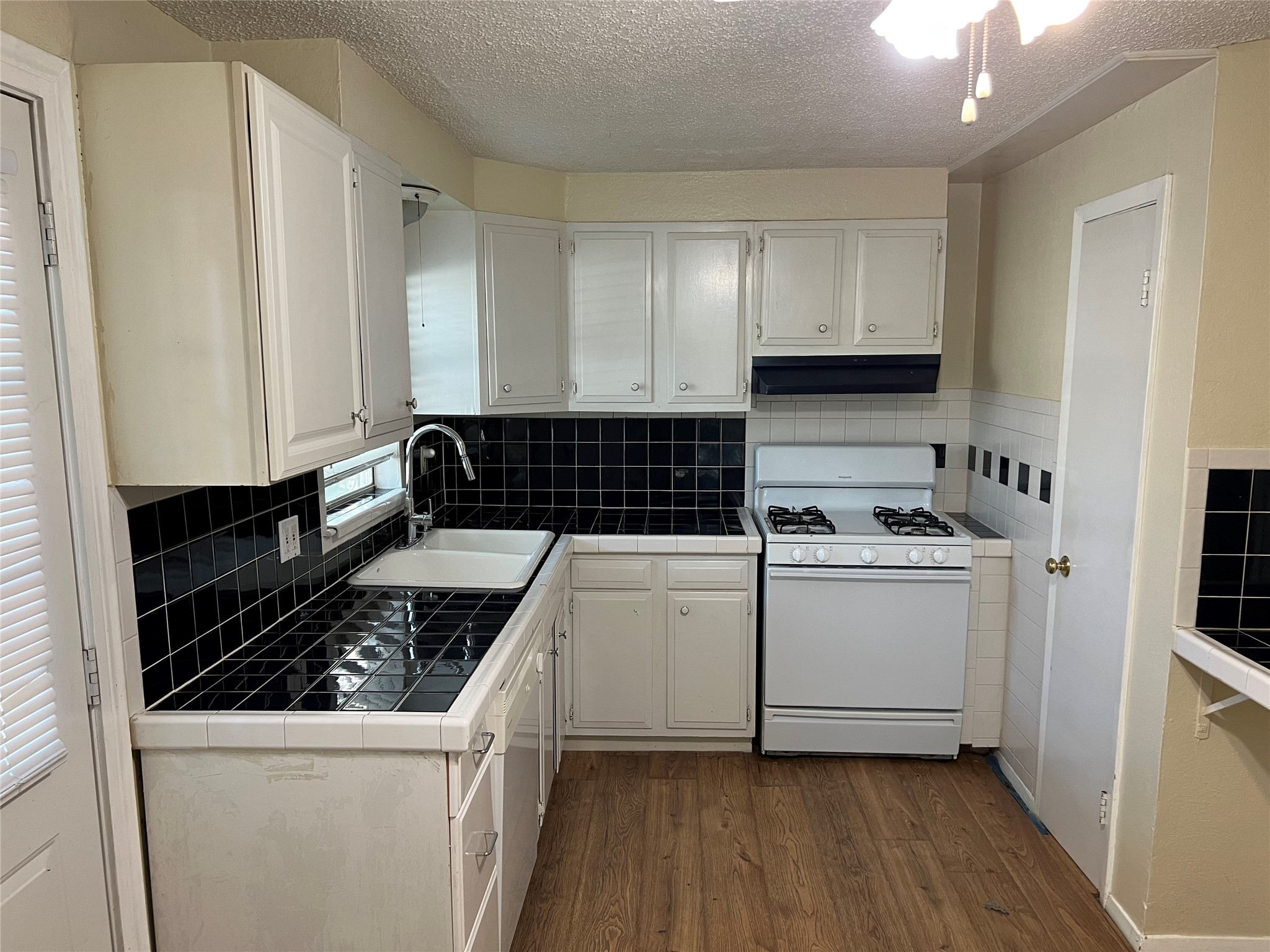 3304 Huron Trail Lake Worth TX 76135