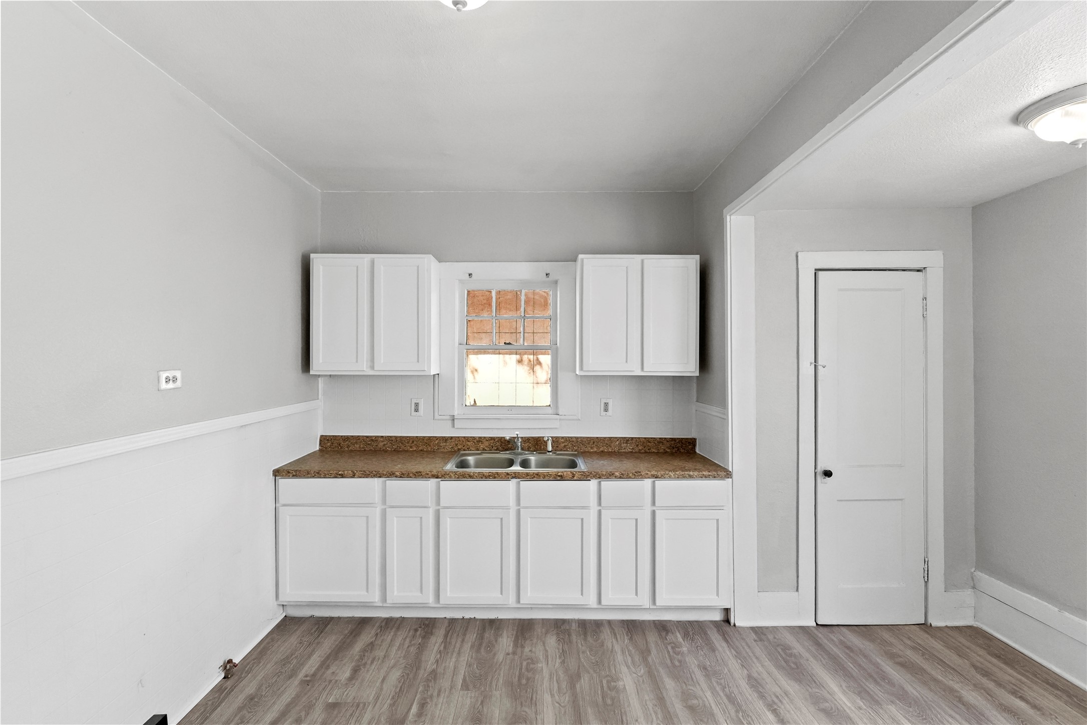 505 W Morgan Street Denison TX 75020