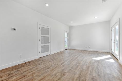 3060 W Crawford Street Denison TX 75020