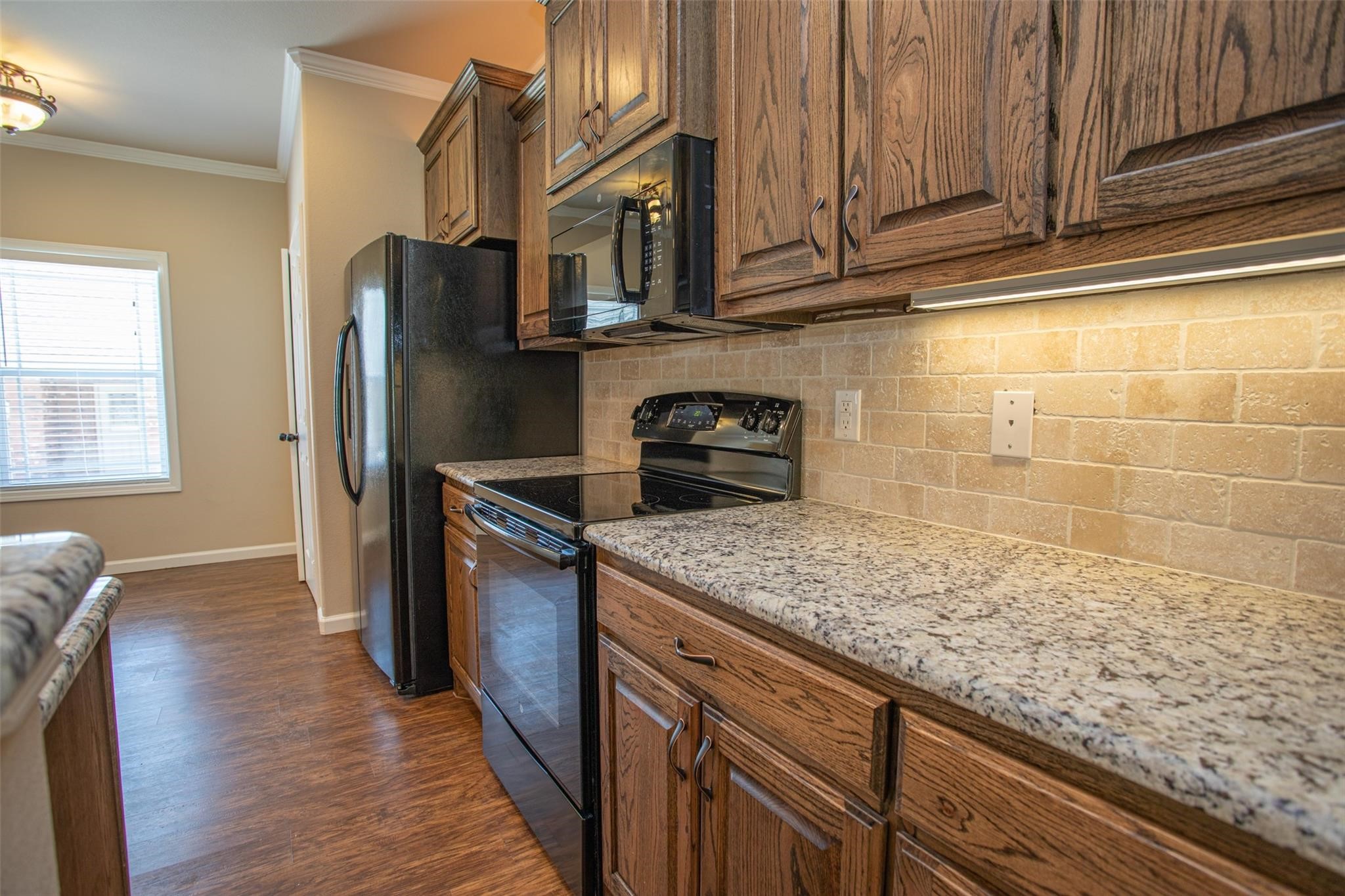 457 Neals Hill Road Oak Ridge TX 76240