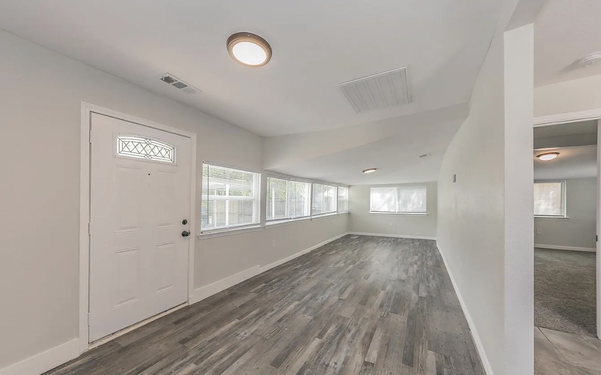 734 Thompson Drive Lake Dallas TX 75065