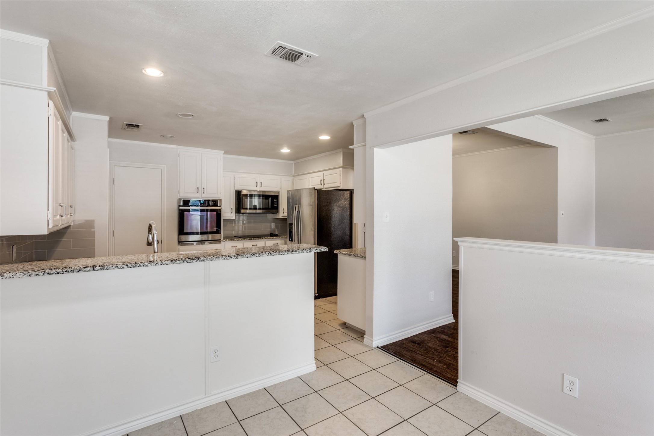 5401 Ledgestone Drive Fort Worth TX 76132