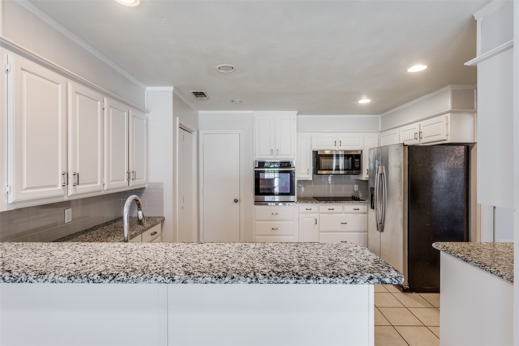 5401 Ledgestone Drive Fort Worth TX 76132