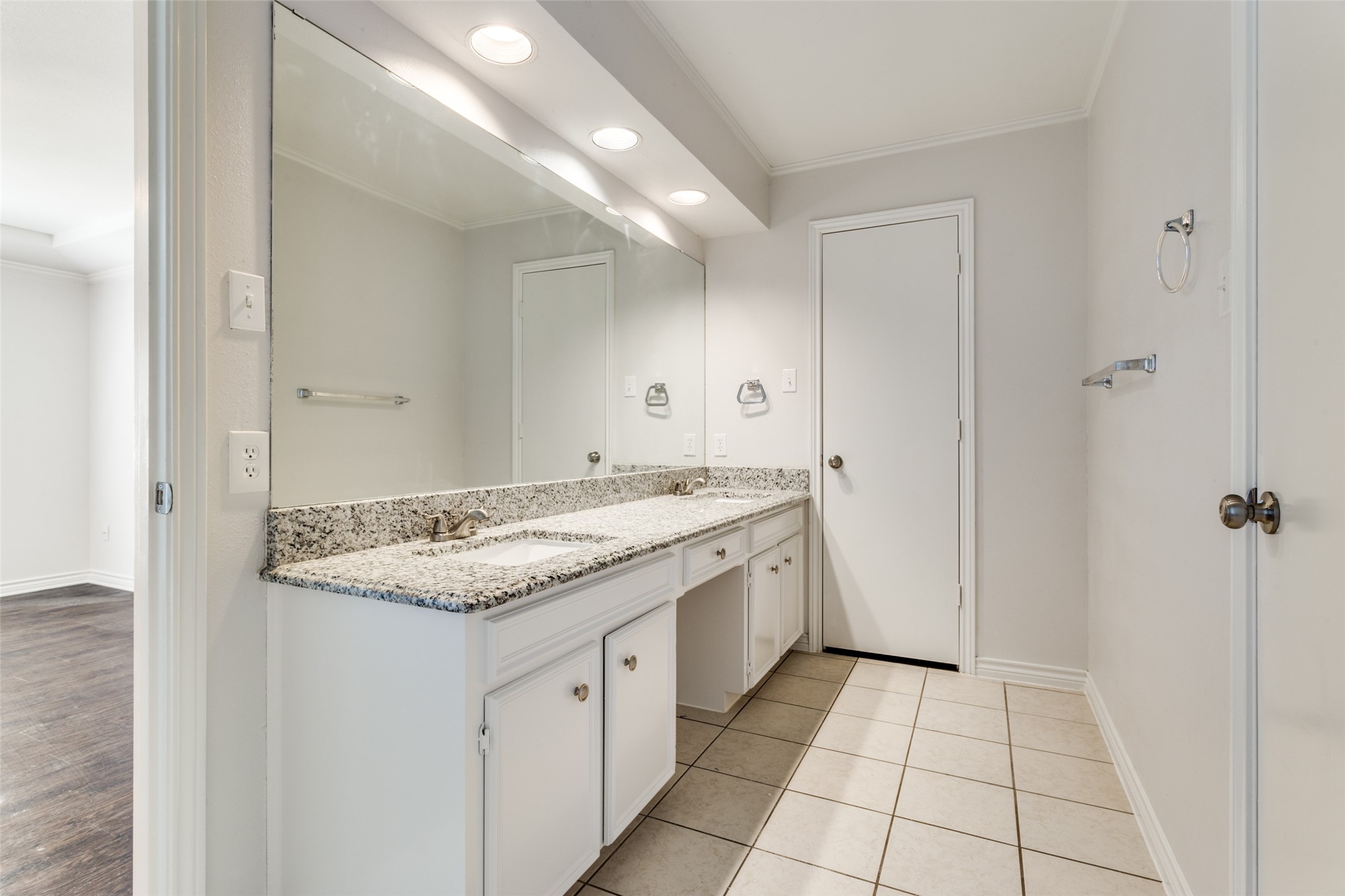 5401 Ledgestone Drive Fort Worth TX 76132