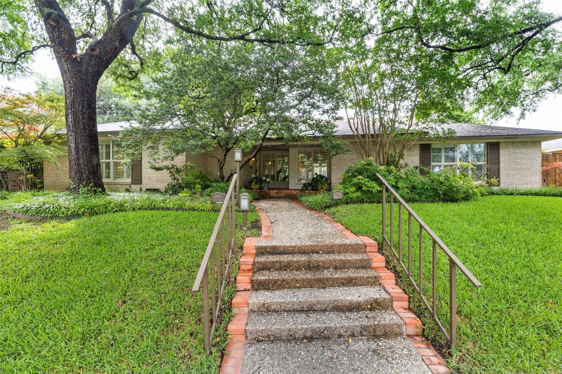 9154 Villa Park Circle Dallas TX 75225