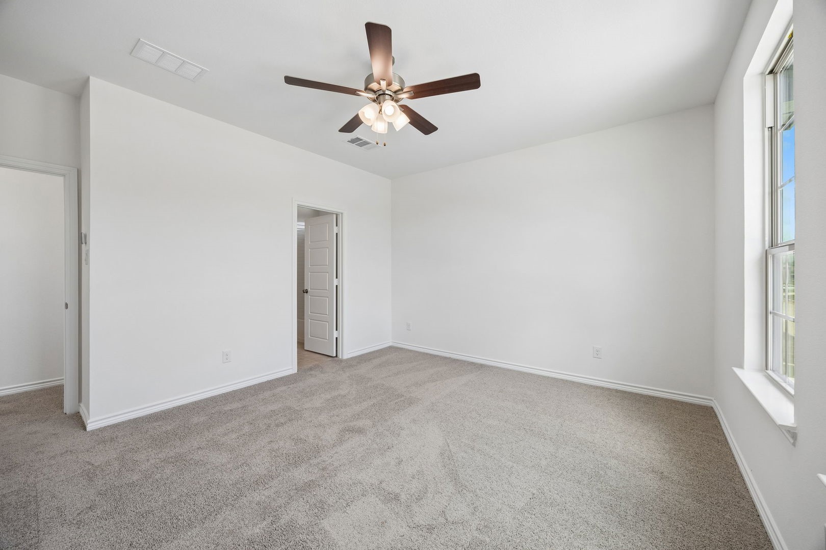 504-506 Trailhead Lane Denton TX 76205