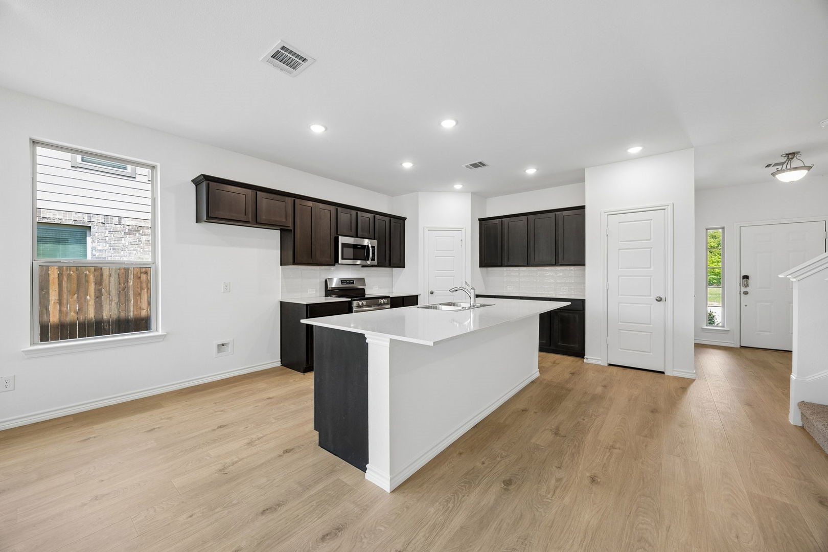 504-506 Trailhead Lane Denton TX 76205