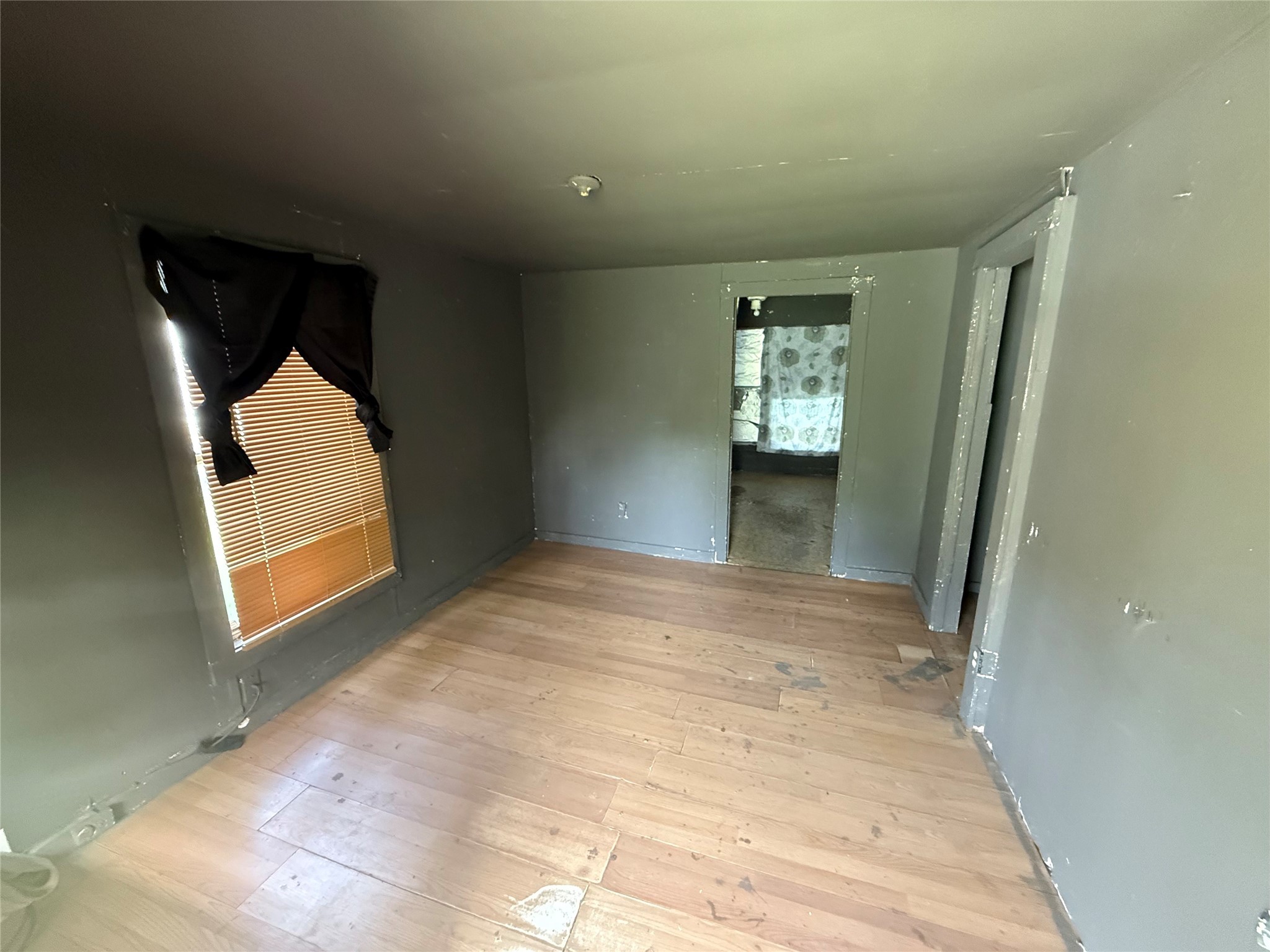 304 W Burnett Calvert TX 77837