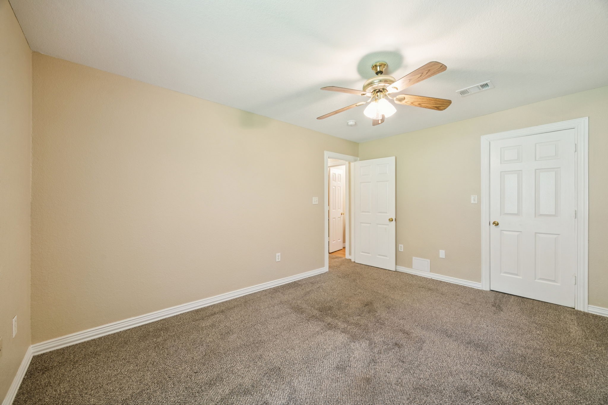 1104 & 1106 E High Street Terrell TX 75160
