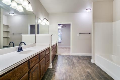 101 Oakwood Drive Weatherford TX 76086