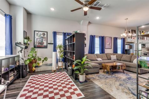 1425 Evans Avenue Fort Worth TX 76104