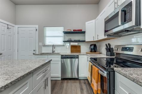 1425 Evans Avenue Fort Worth TX 76104