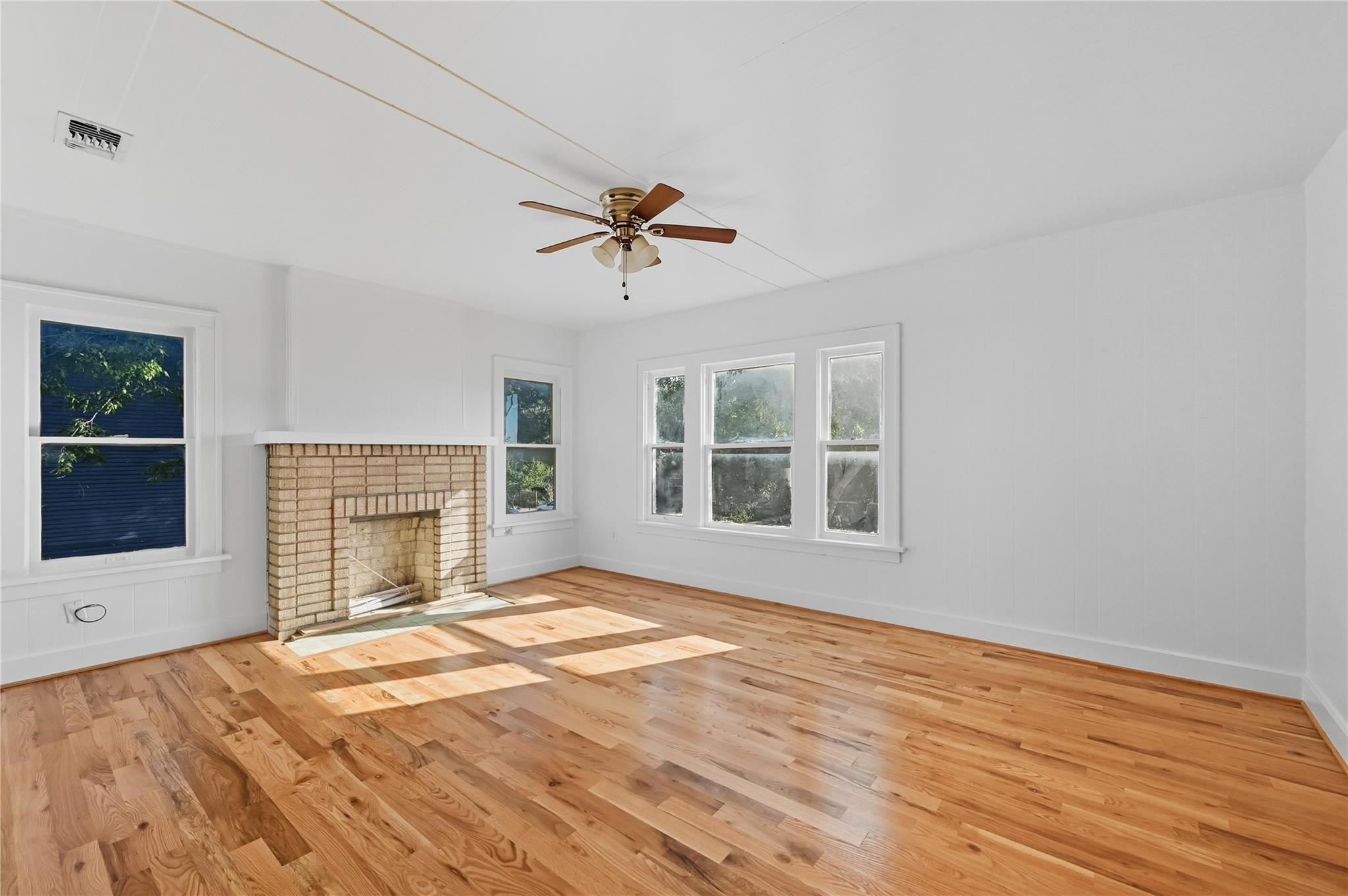 2844 Travis Avenue Fort Worth TX 76110