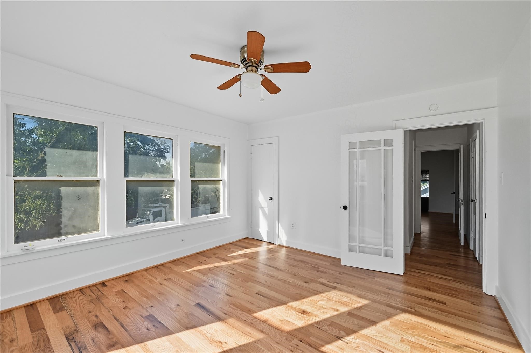 2844 Travis Avenue Fort Worth TX 76110