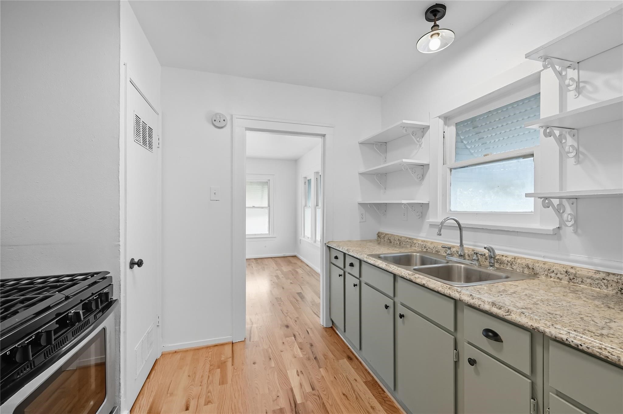 2844 Travis Avenue Fort Worth TX 76110