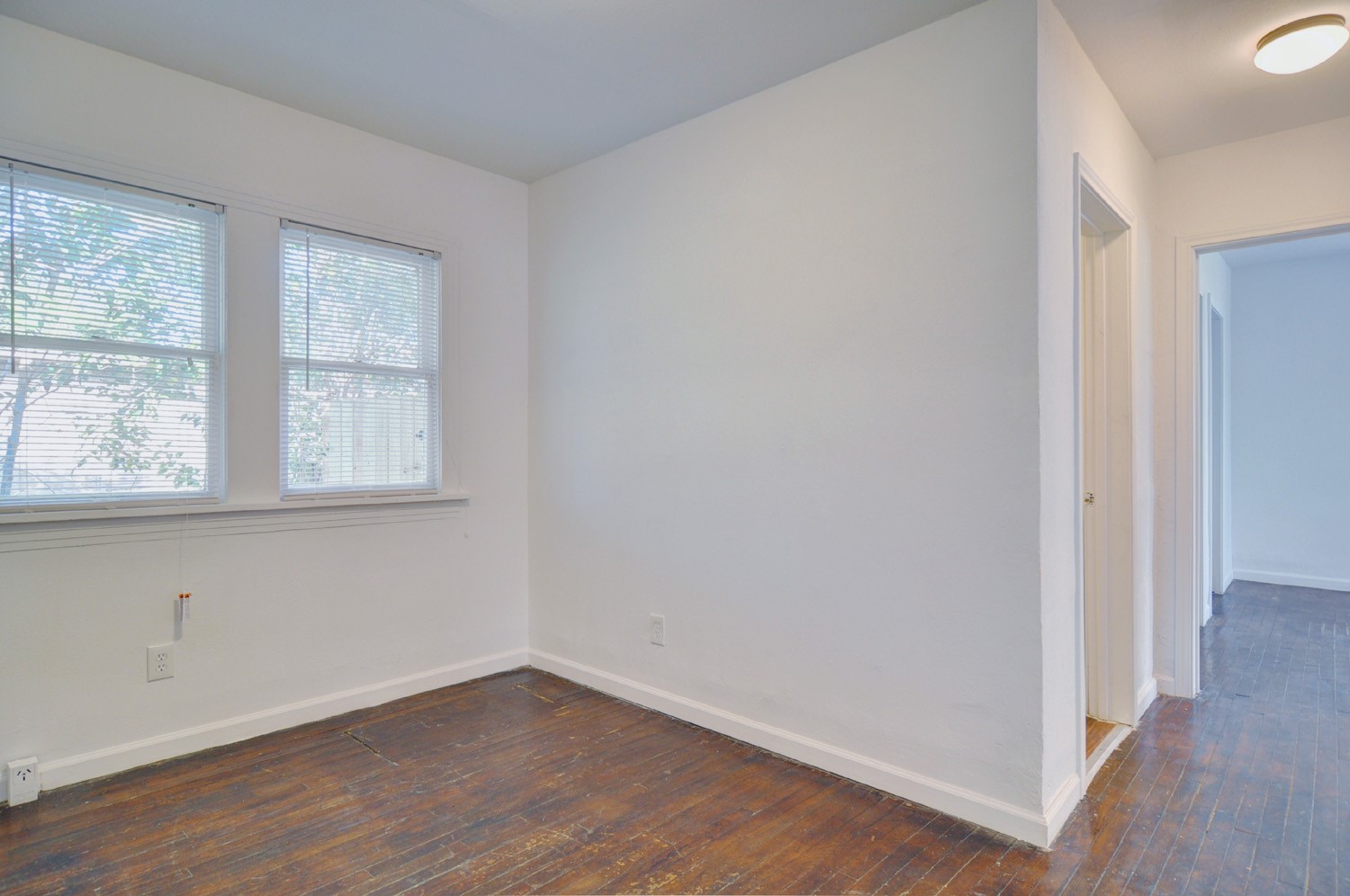 2844 Travis Avenue Fort Worth TX 76110