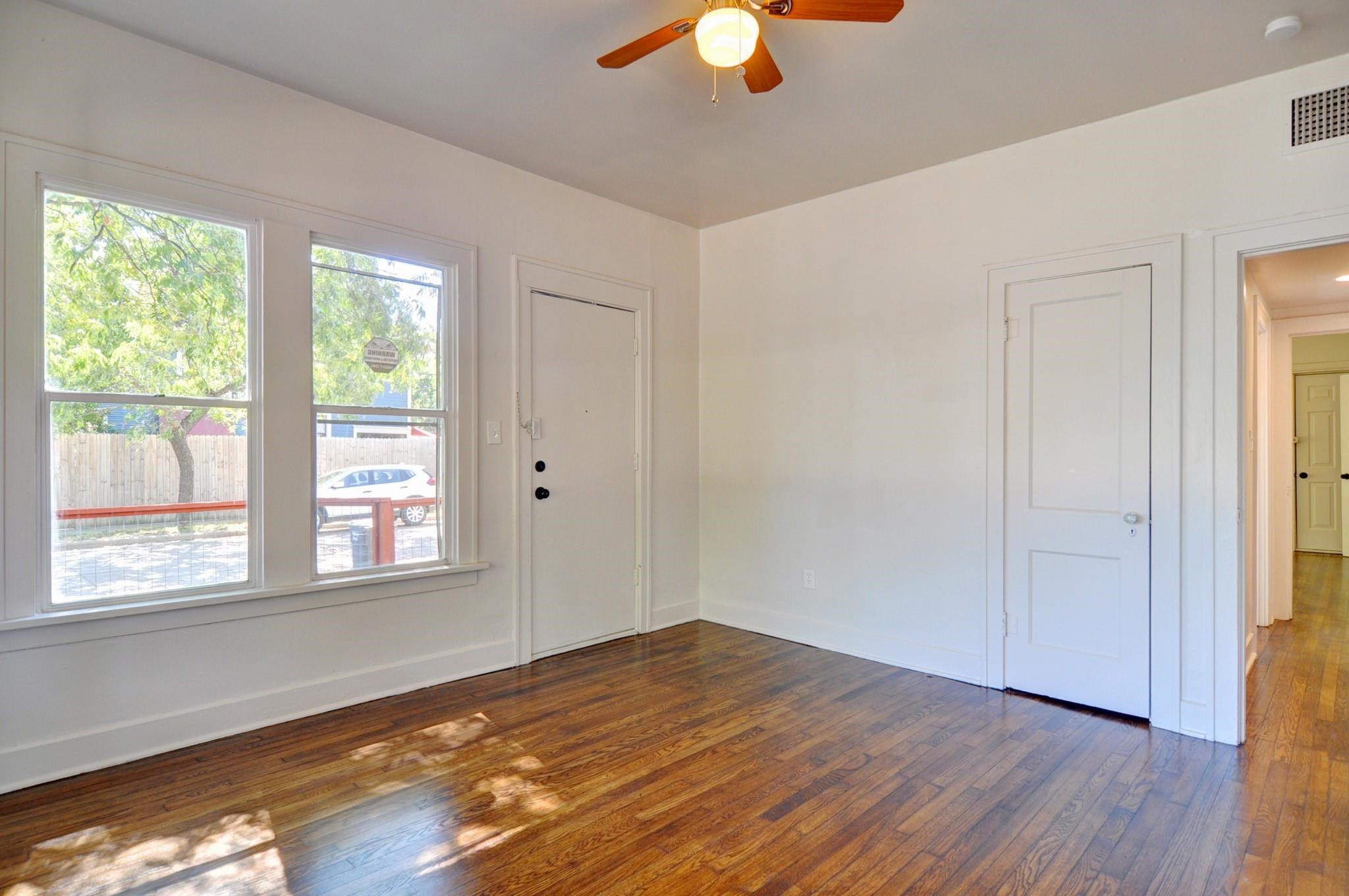 2844 Travis Avenue Fort Worth TX 76110