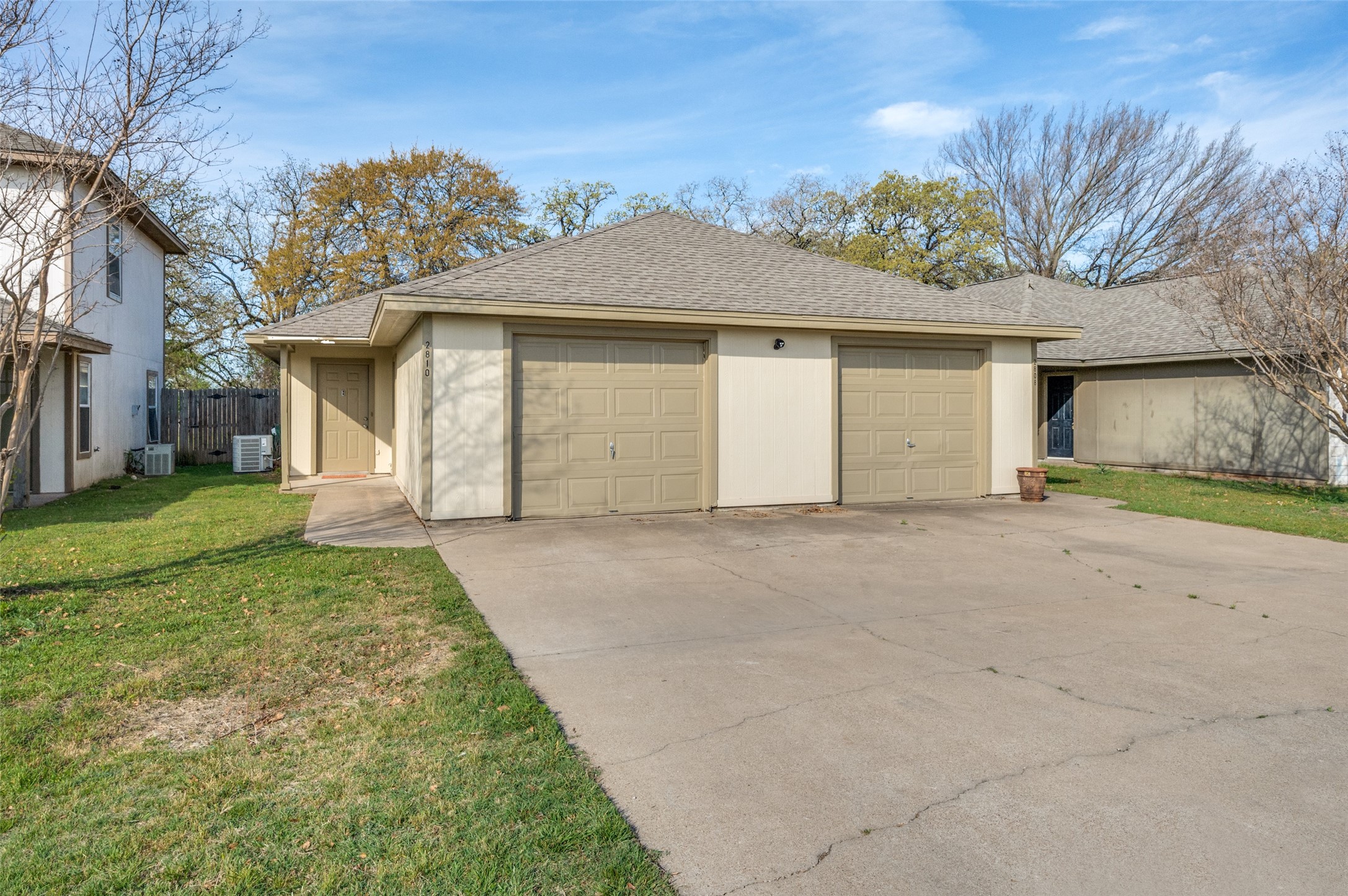 2808 James Road Granbury TX 76049