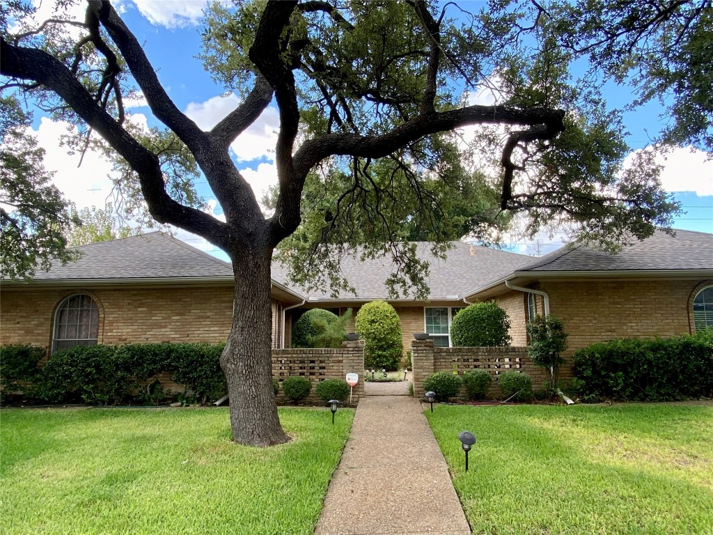 7621 Dentcrest Drive Dallas TX 75254