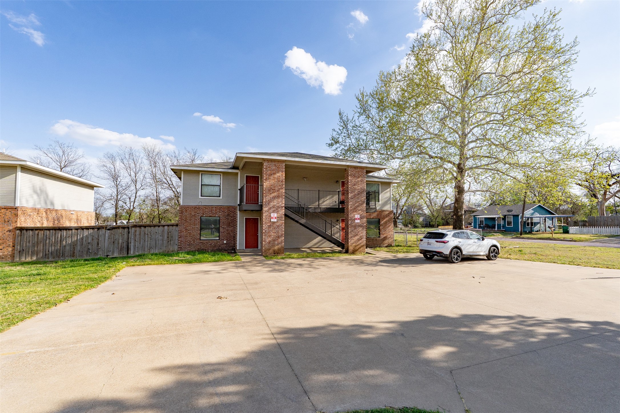 892 W Vanderbilt Stephenville TX 76401