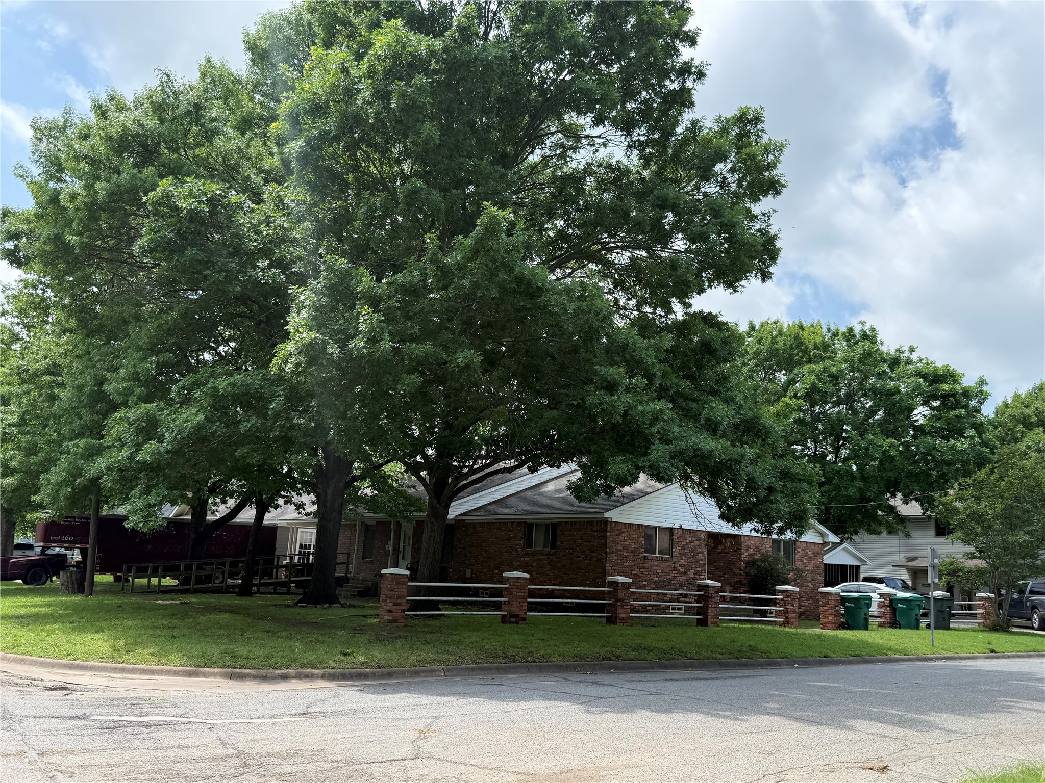 320 N Cleveland Avenue Sherman TX 75090