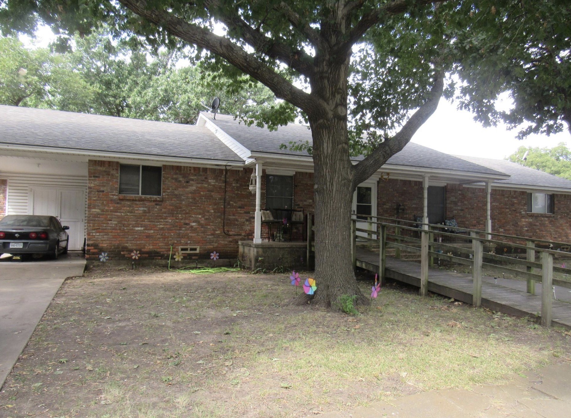 320 N Cleveland Avenue Sherman TX 75090
