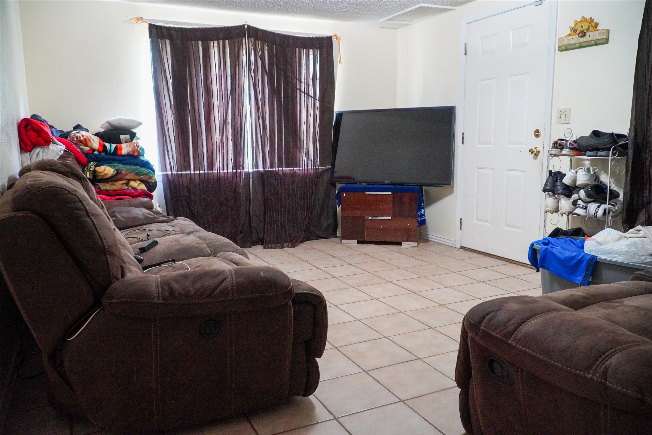 109 E 4th Street Keene TX 76059