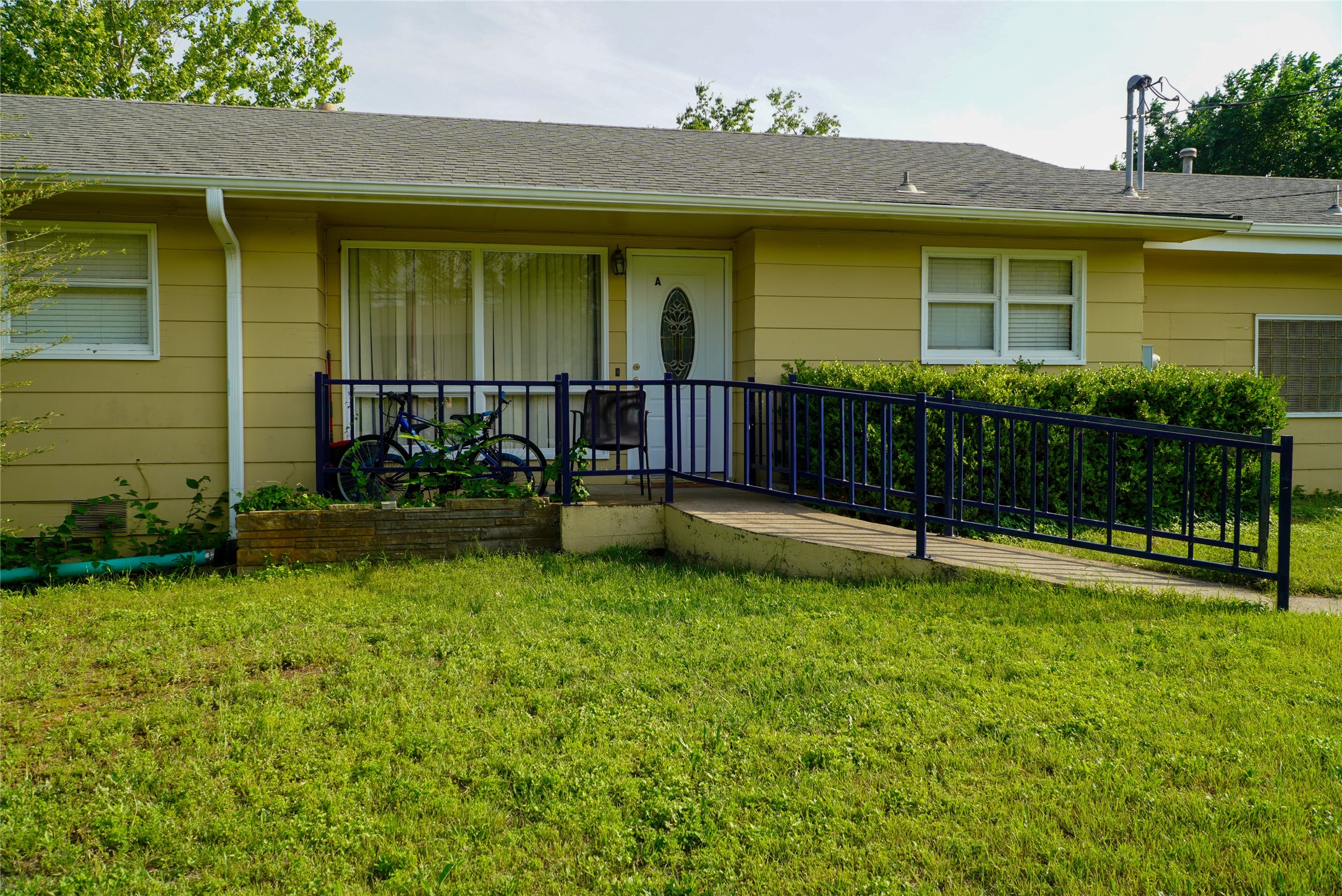 109 E 4th Street Keene TX 76059