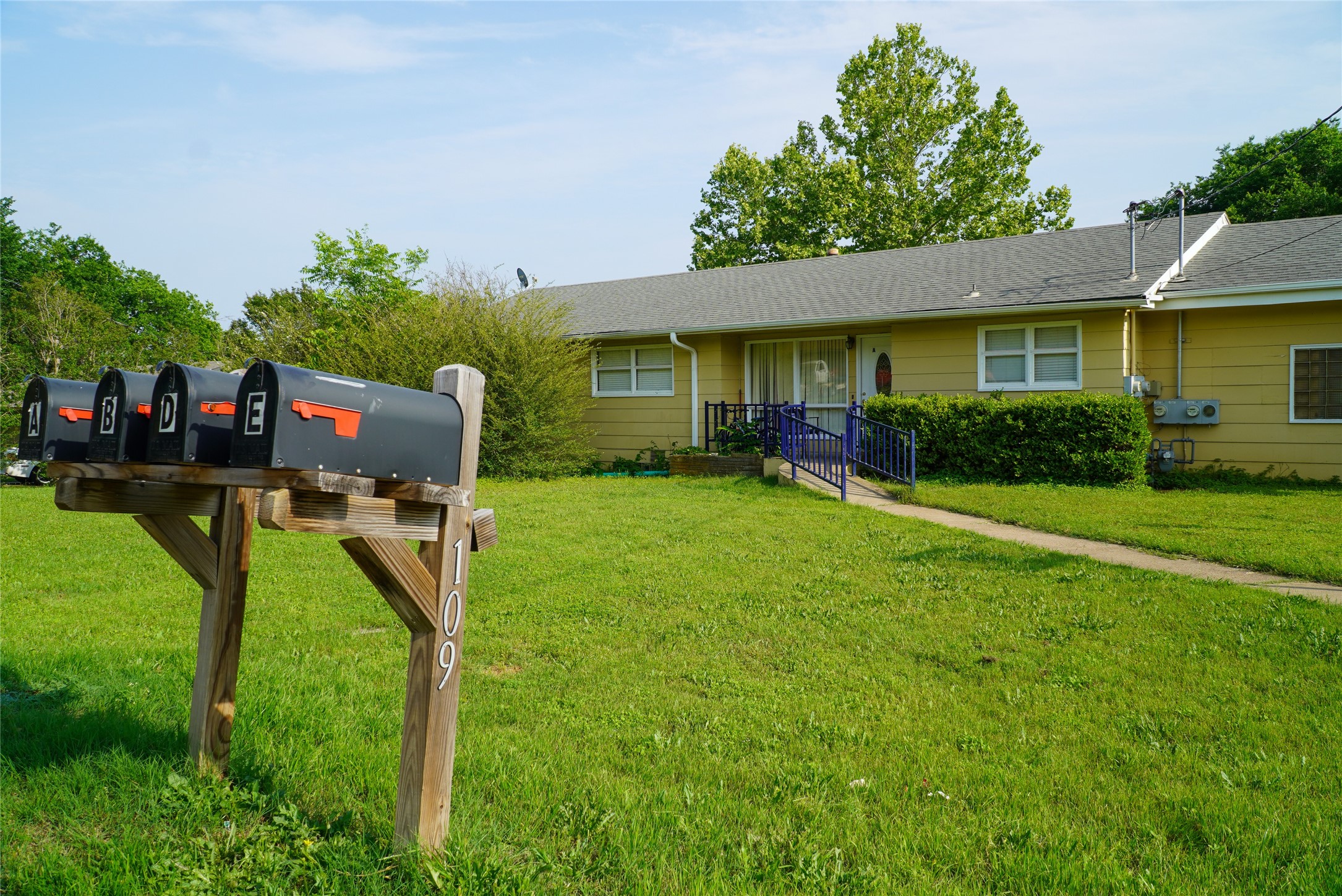 109 E 4th Street Keene TX 76059