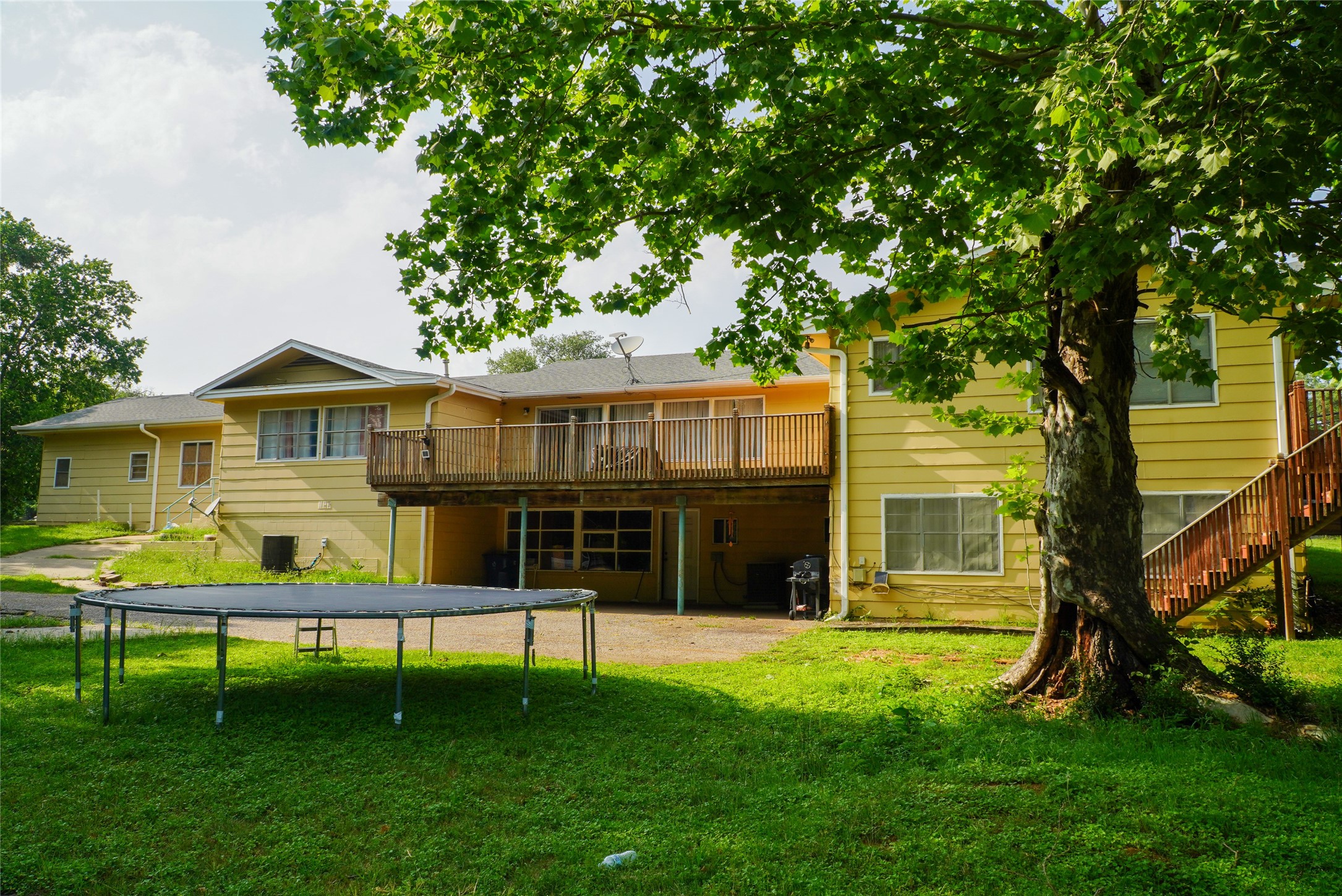 109 E 4th Street Keene TX 76059