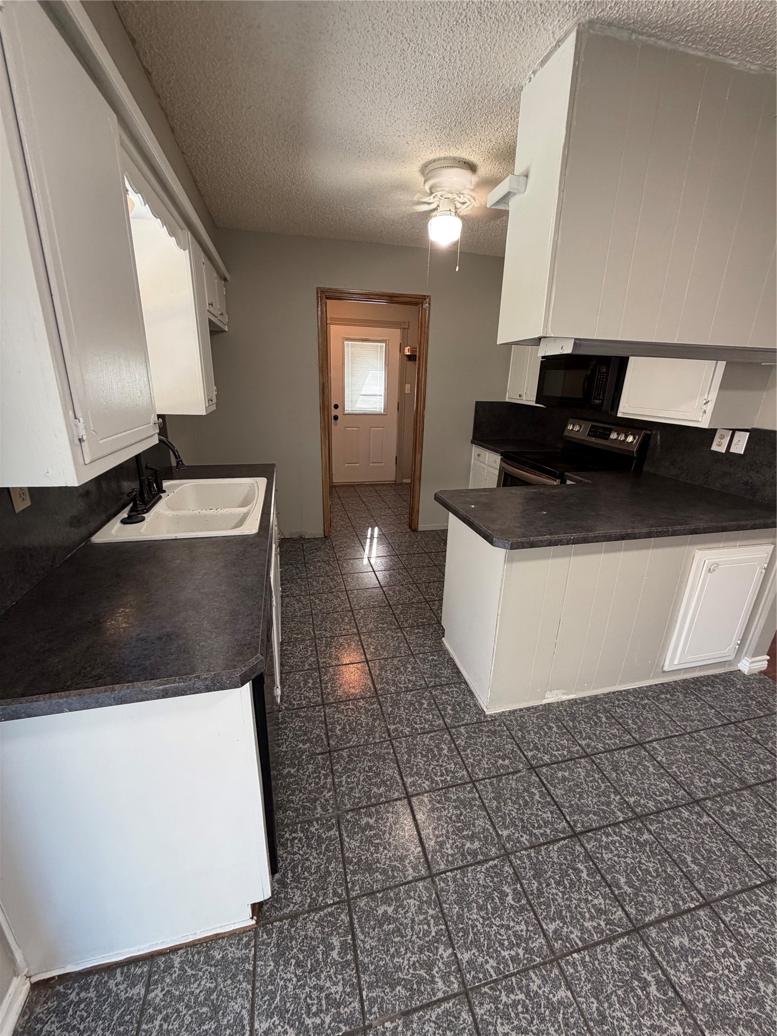 813 County Road 3680 Paradise TX 76073