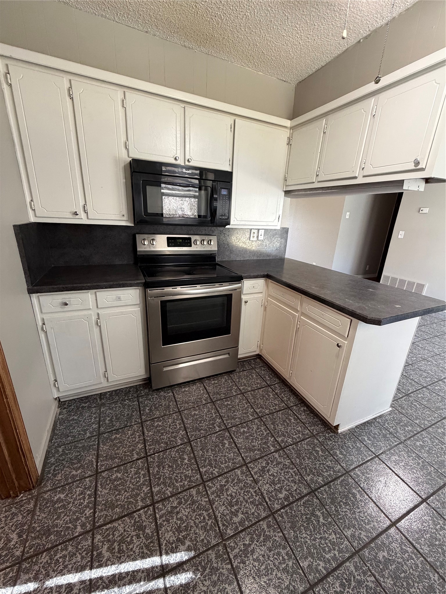 813 County Road 3680 Paradise TX 76073