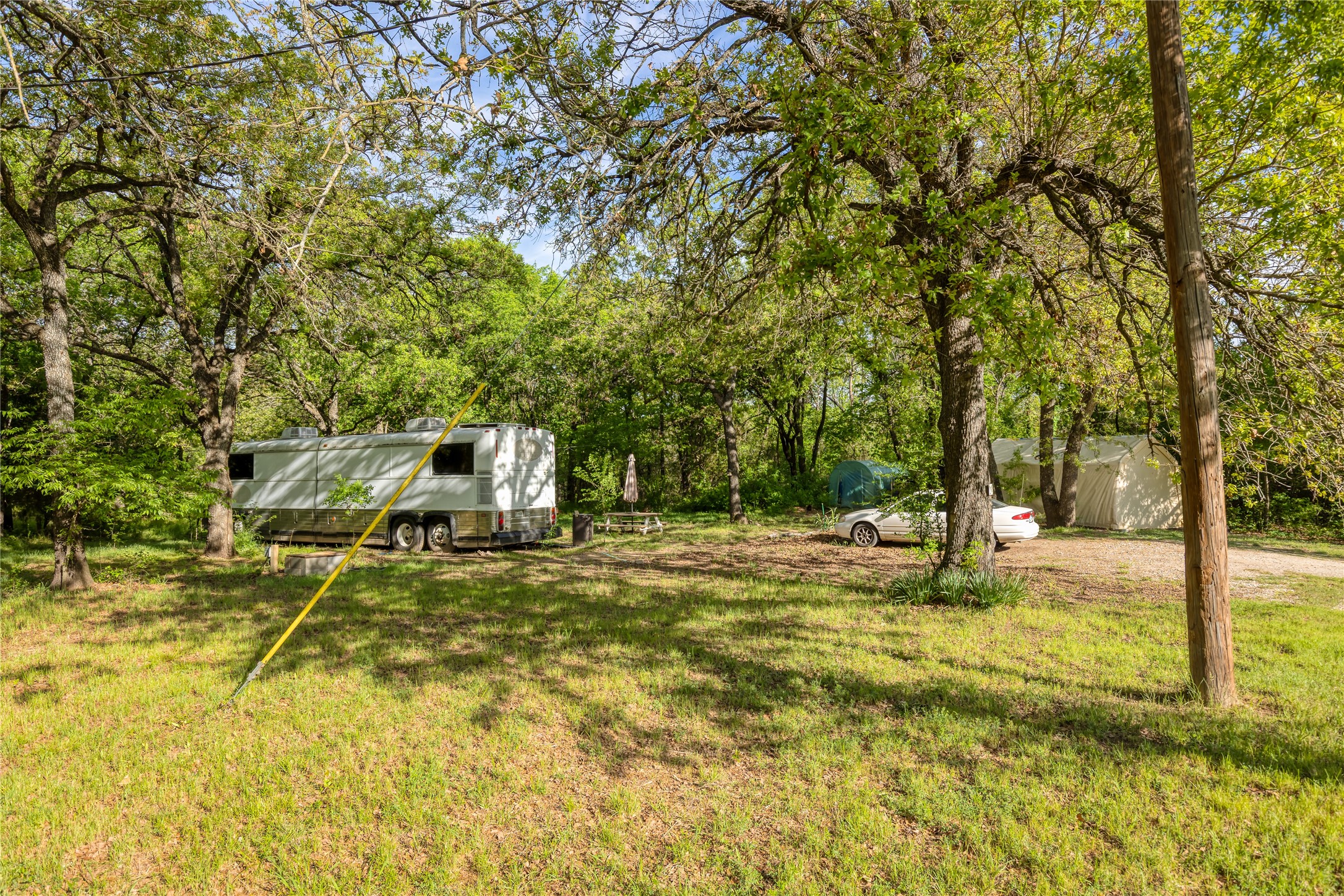 813 County Road 3680 Paradise TX 76073