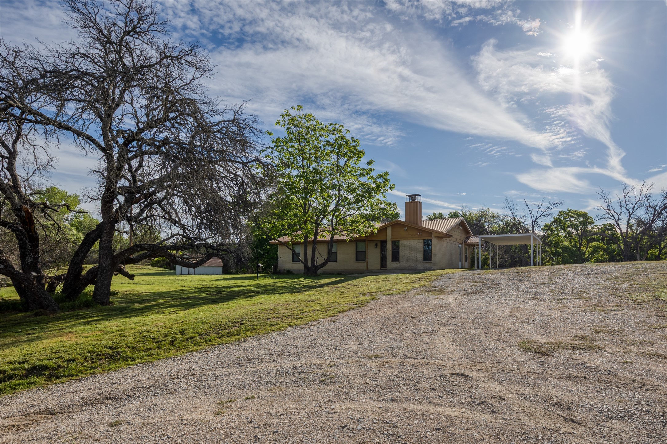813 County Road 3680 Paradise TX 76073
