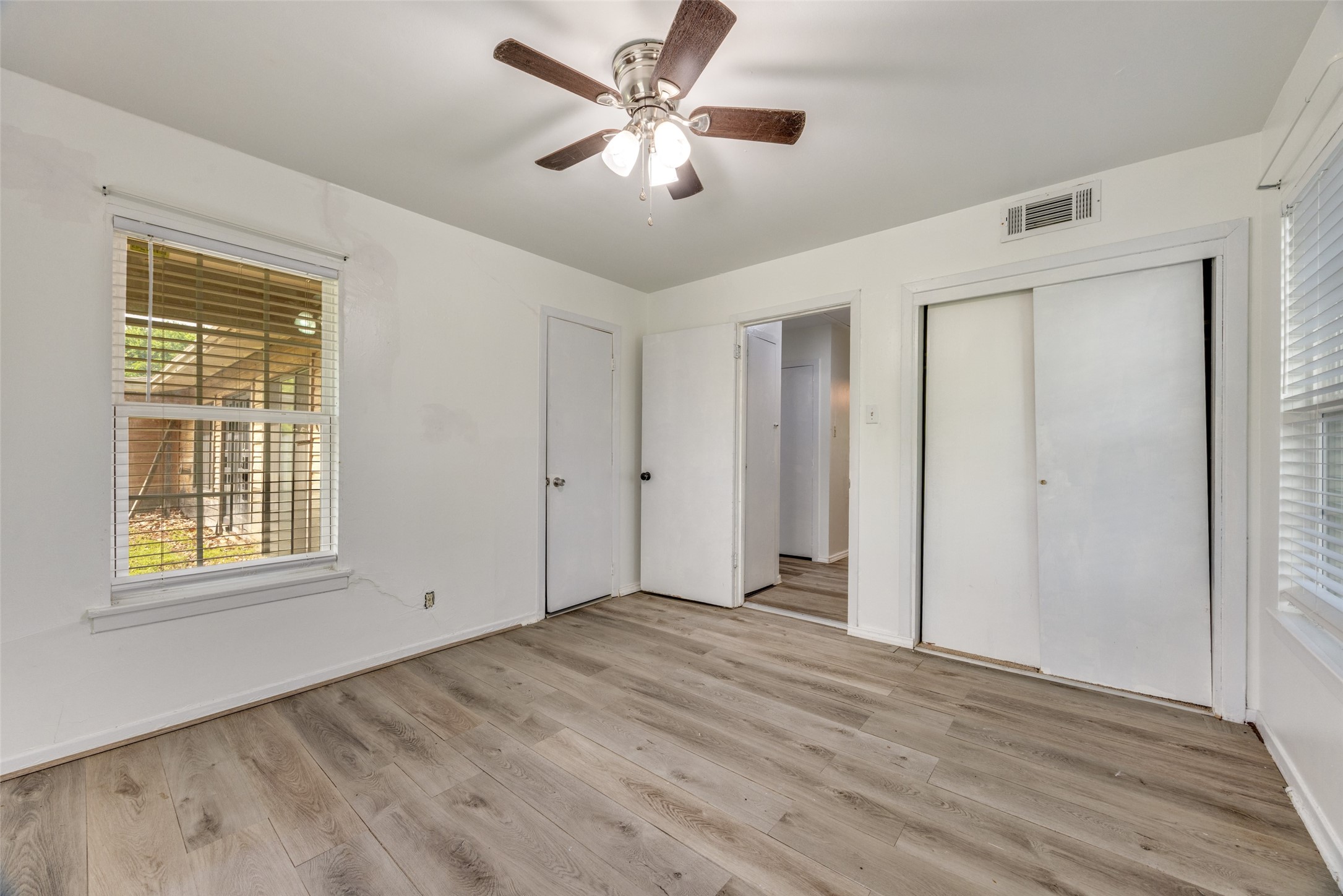 17 Macarthur Drive Denison TX 75020