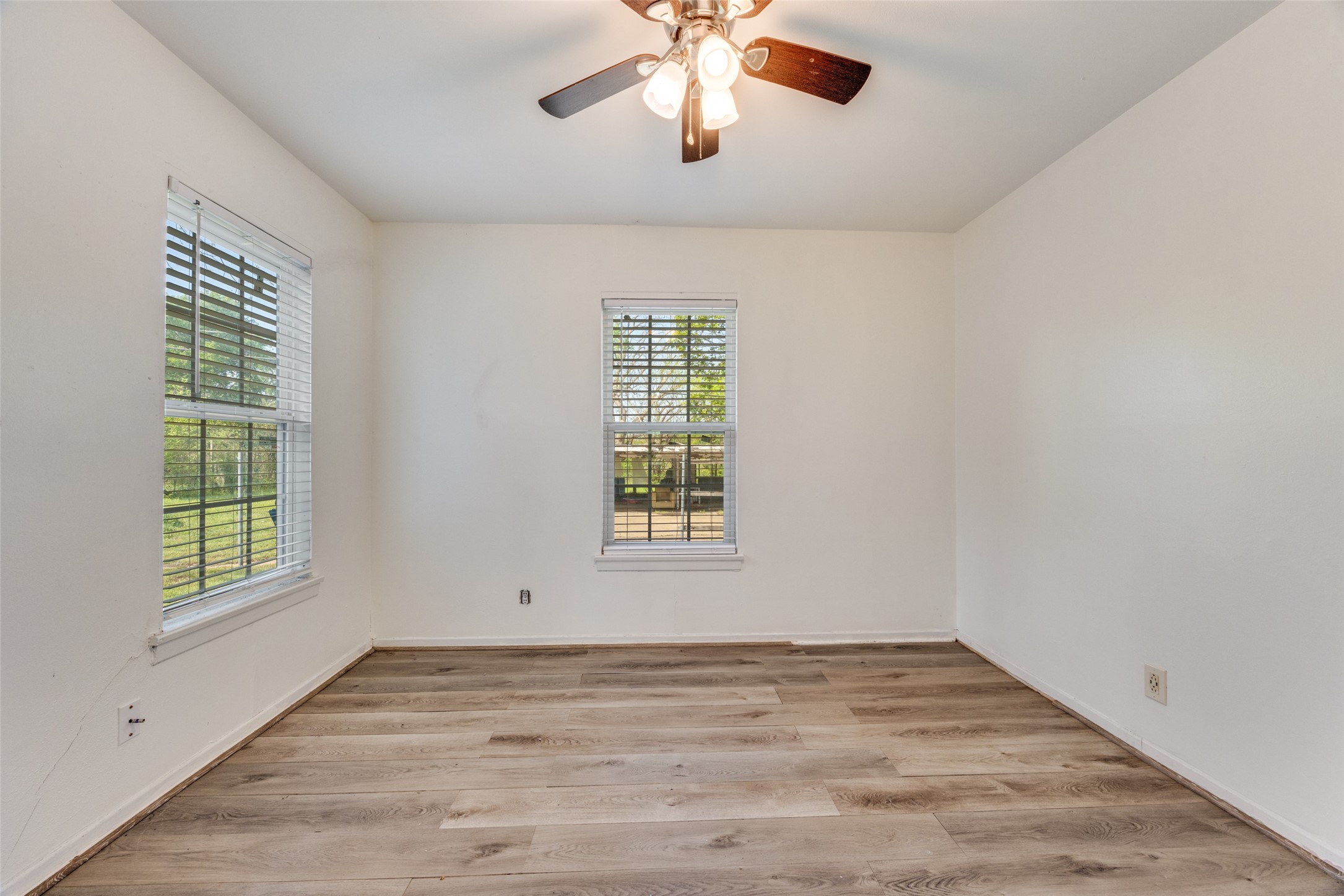 17 Macarthur Drive Denison TX 75020