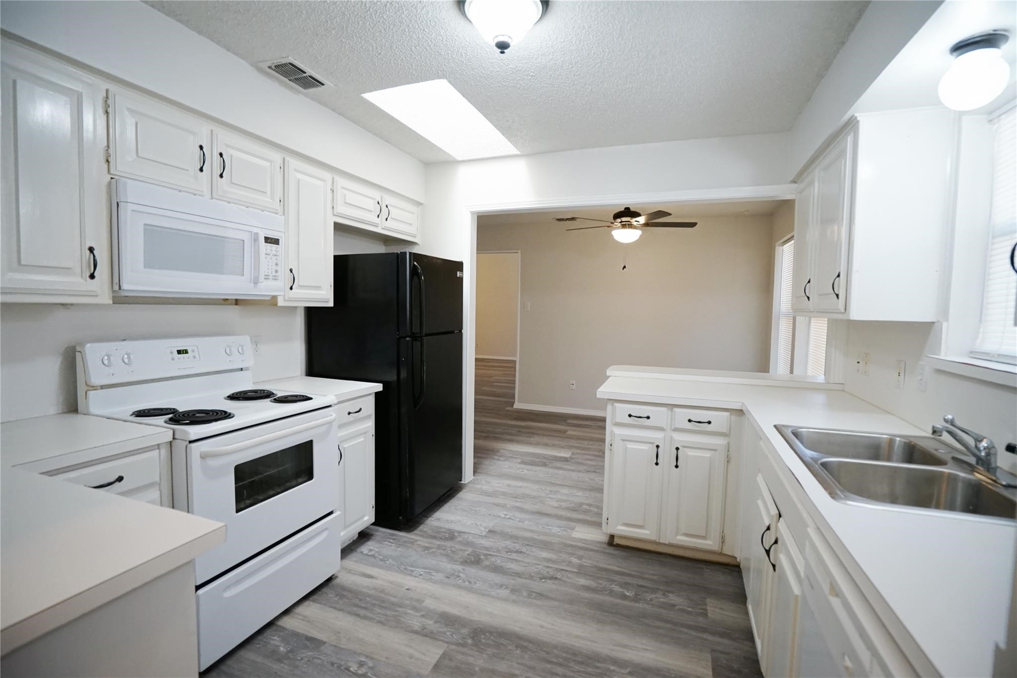 7520 Windhaven Road North Richland Hills TX 76182