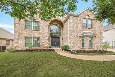 2855 Gillespie Lane Grand Prairie TX 75052