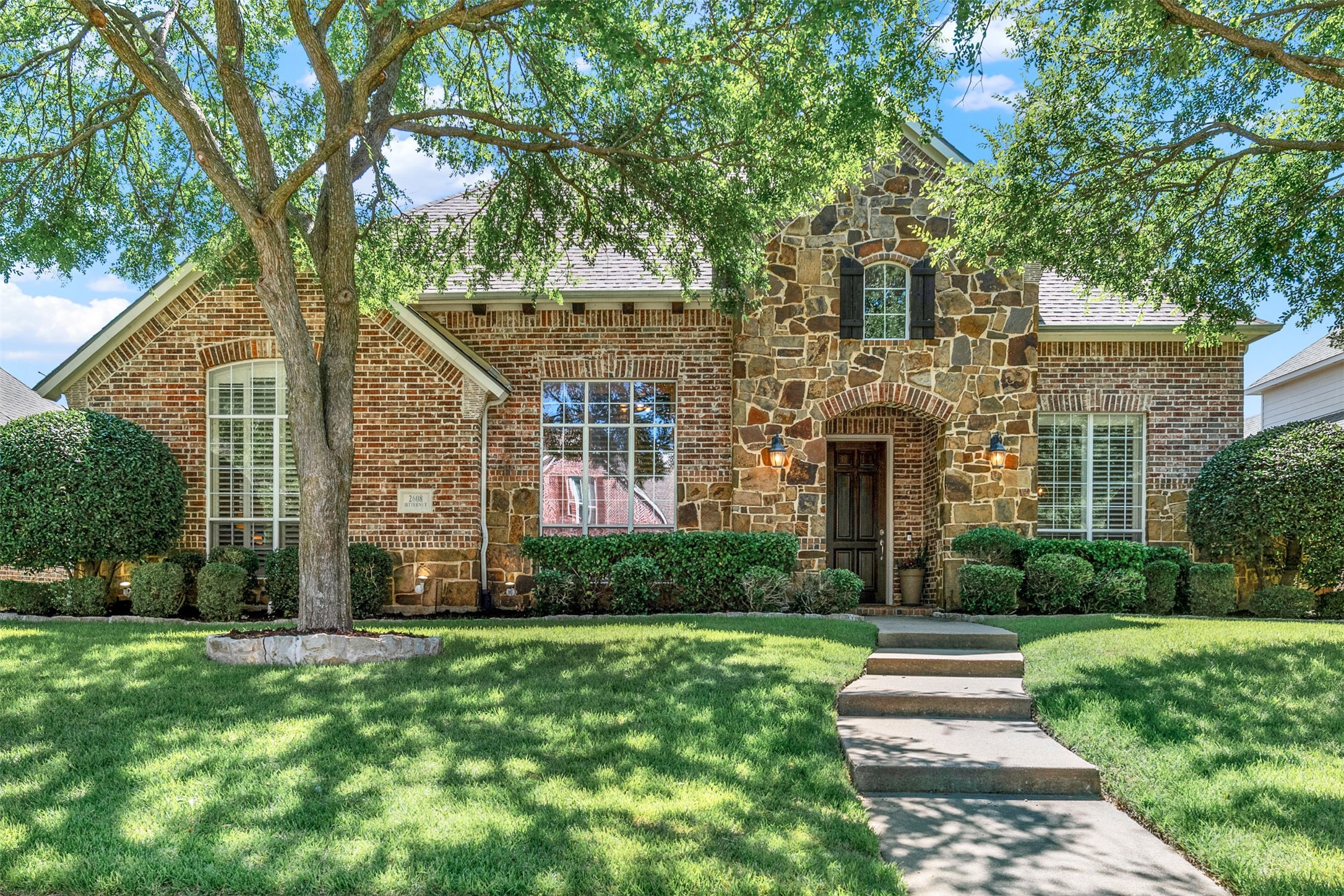 2608 Bitternut Drive Richardson TX 75082